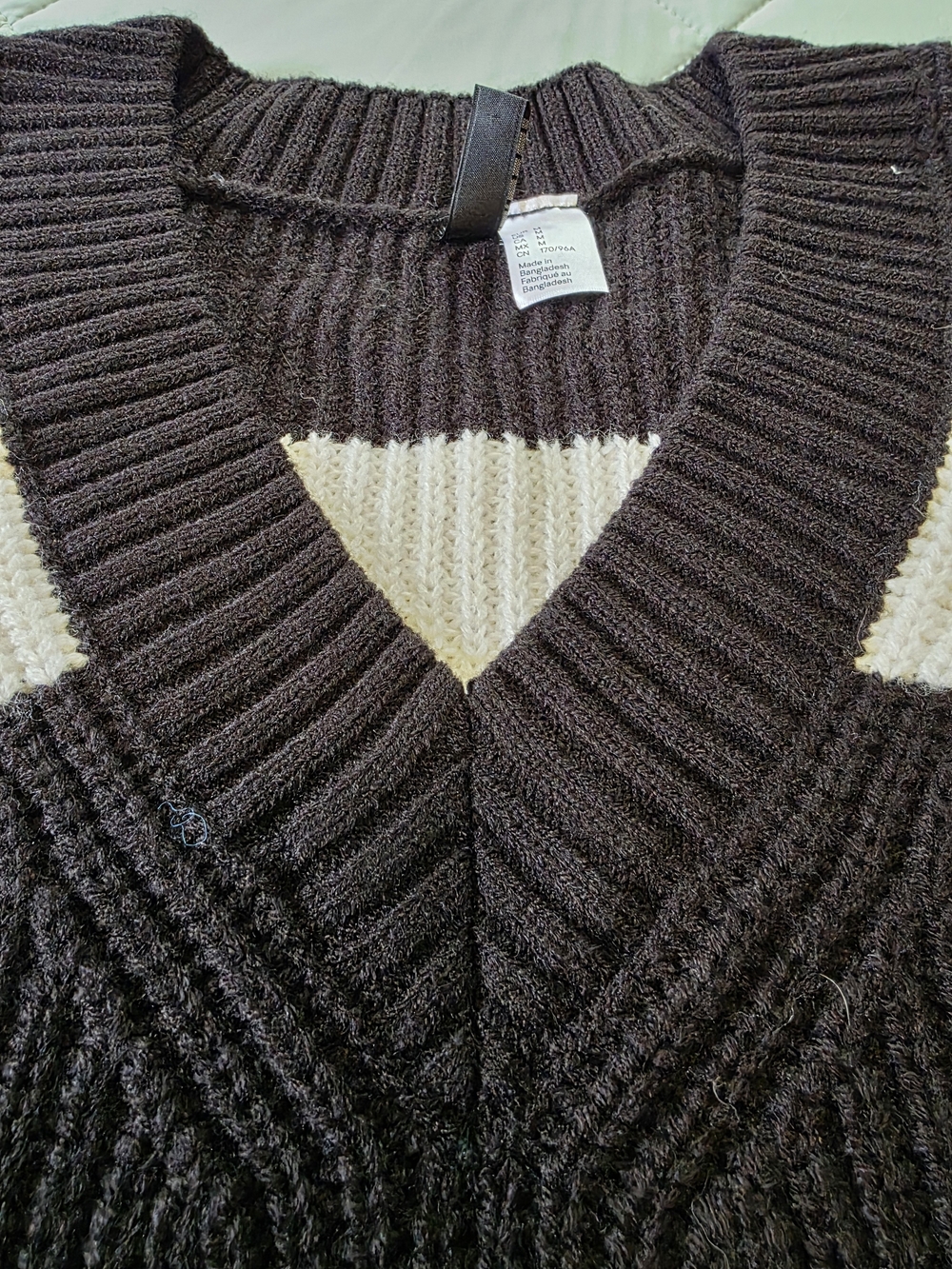 Striped Knit V‑Neck Sweater Vest | Size Medium - Picture 7 of 9